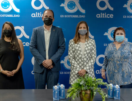 Aurilen Castillo, Luis Prieto, Ana Figueiredo y Gilda Vasquez (1)