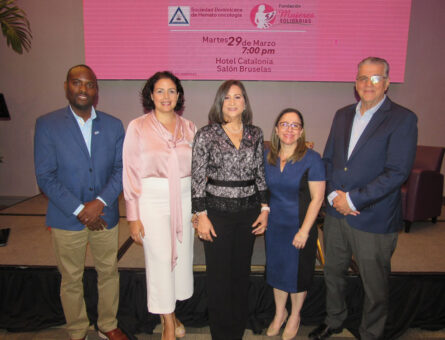 Miguel Monanci, Nathalie Hernández, Norka Díaz, Vanessa Campos y Álvaro Gartner