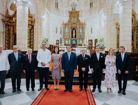 FOTO PRINCIPAL Manuel Enrique Tavares, Jesús Troncoso, José Brache, Santiago Hazim, Julia Guerra, Daniel Rivera, César Iván Feris, José Ml Romero, Rosa Ivanovna Varela y Miguel Nuñez