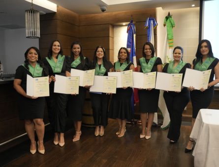 Promoción 2020 - 2023 Escuela nacional de Oncología Liga Dominicana Contra el Cáncer